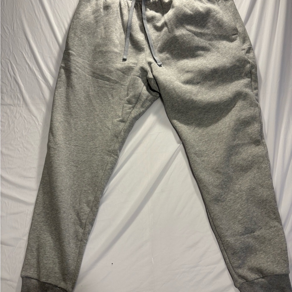 Under Armour Men's Light Gray Joggers